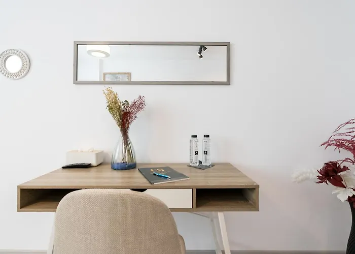 Charlotte Grand Apartment *