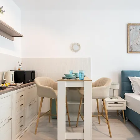 Charlotte Grand Appartement Boekarest