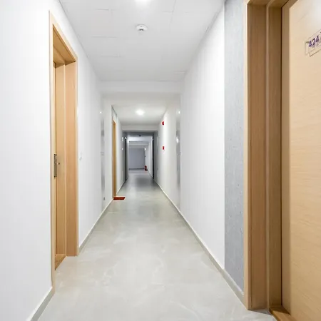 Charlotte Grand * Boekarest