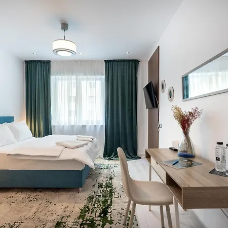 Charlotte Grand Apartment *