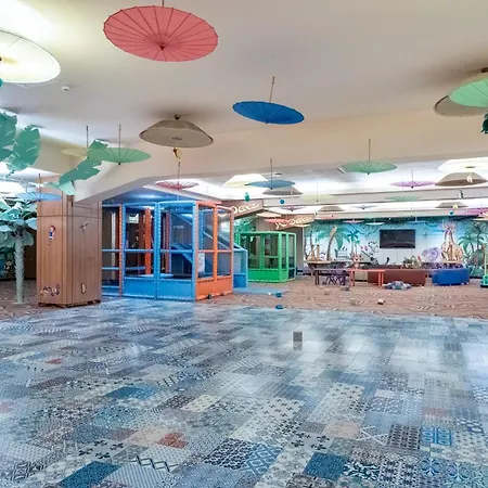 Charlotte Grand Apartment *