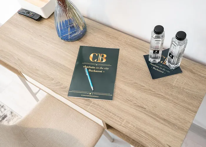 Charlotte Grand Apartament *